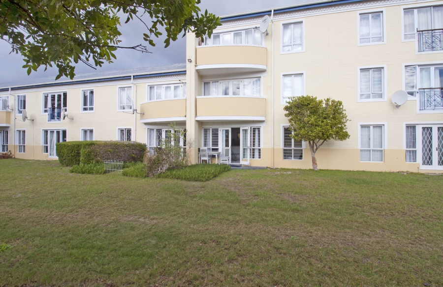 2 Bedroom Property for Sale in Sunnydale Western Cape